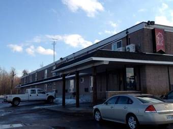Barons Motor Inn