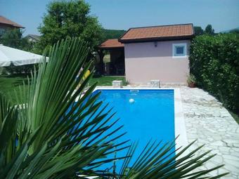 Apartment Azra