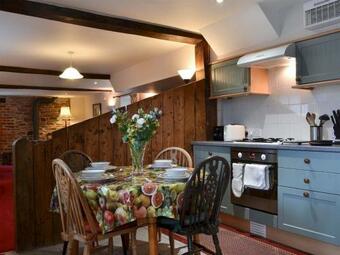 Cabana Stoke Court Farm Barn