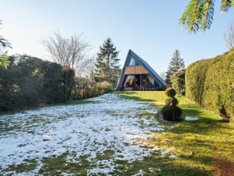 Enticing Holiday Home In Blankenheim With Garden