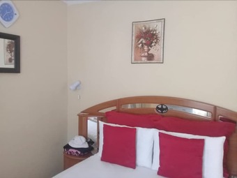 Hotel Kutse Guesthouse