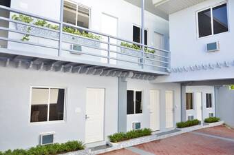 Hotel Grand Peninsula Suites