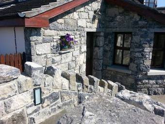 Aille River Hostel