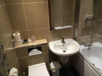 Standing Stones Hotel