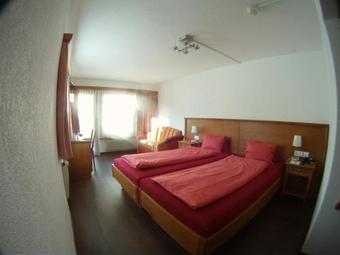 Cresta Hotel
