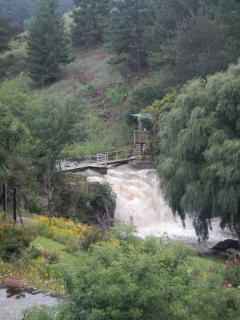 The Falls Cottages