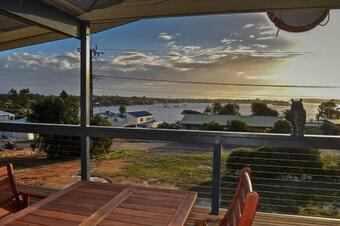 Mariners View Coffin Bay