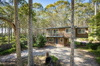 Mystery Bay Retreat