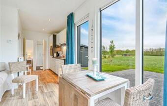 Awesome Home In S�sel W/ Wifi And 2 Bedrooms