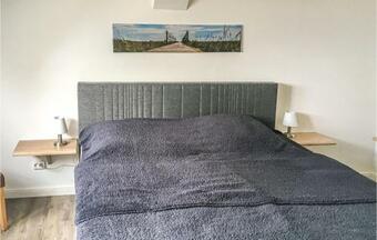 Stunning Apartment In B�rgerende With 1 Bedrooms