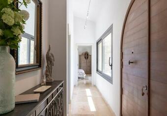 Cabris Villa Sleeps 14 With Pool And Air Con