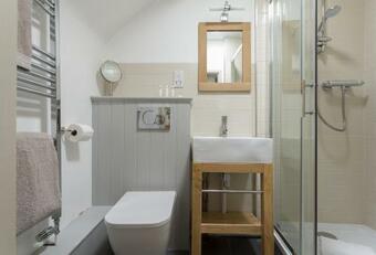 Yew Tree Cottage