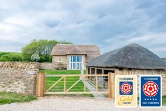 Merry Hill Barn