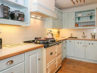 8 Herbusta, Portree