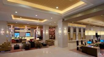 Cinnamon Lake Side Hotel