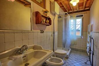 Gualdo Apartment Sleeps 6 With Pool And Wifi