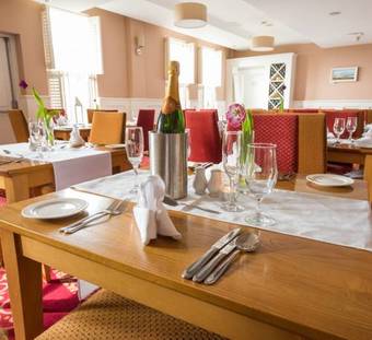 Downings Bay Hotel