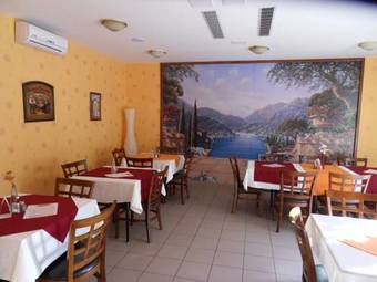 Libra Hotel