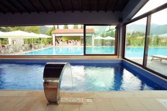 Mont Helmos Hotel