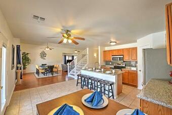 Spacious Phoenix Area Escape With Private Pool Patio