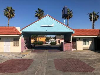 Motel The Fly Inn