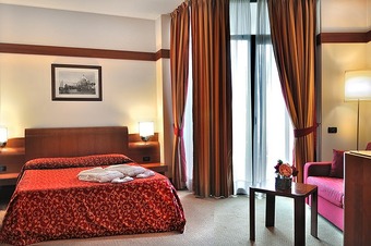 Hotel Re