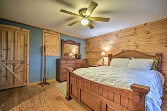 Cozy Amish Country Cabin On Shipshewana Lake!