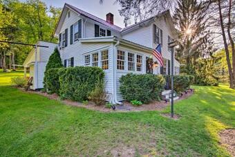 3-acre Lodge 10 Mins To Cherry Springs State Park!