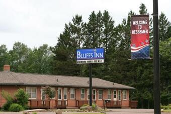 Motel Bluffs Inn