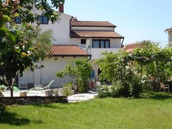 Gracia Apartments