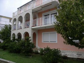 Apartments Tino