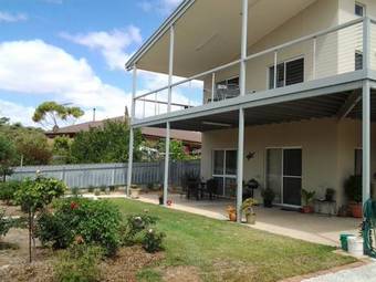 Bed & Breakfast Lyreen's Apartment