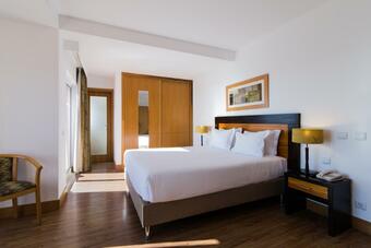 Hotel Quarteira Sol