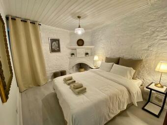 Leony's House