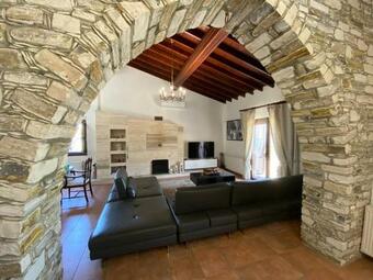 Lefkara Villa