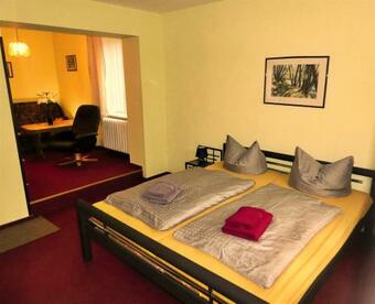 Hostal Pension Haus Rodenstein