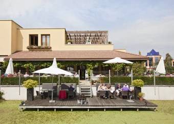 Babylon Hotel