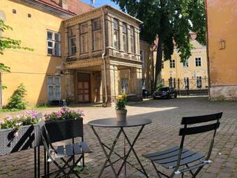 Old Town - Kohtu Apartment