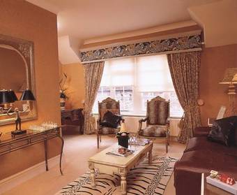 Castle Hotel