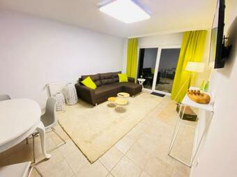 Apartamento Appartement Apelern (a2) - 2 Zimmer, Badewanne, Terrasse, Netflix