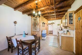 Aradena Traditional House 2