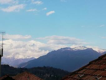 La Rondine Sul Lago D'orta
