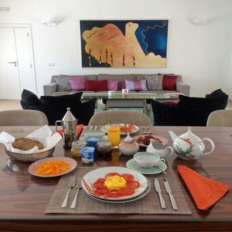 Bed & Breakfast L&f House