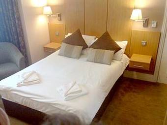 Wendover Arms Hotel