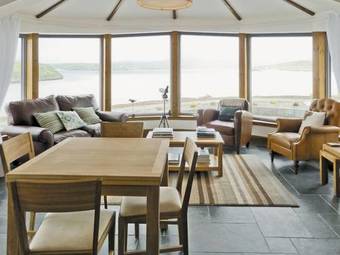 Beach Bay Cottage