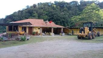 Casa De Finca