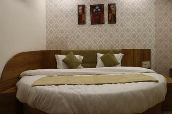 Hostal Hotel Legend