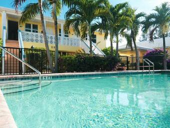 Apartamento Serenity At Seascape: Steps To The Beach & Shops