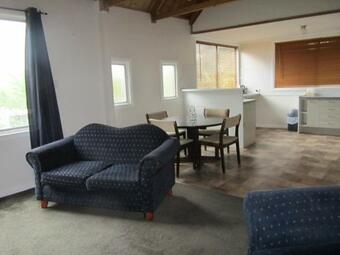 Acacia Cottage