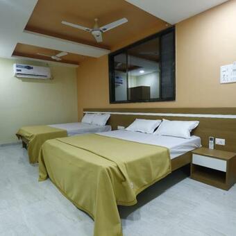 Hotel Tulsi Inn